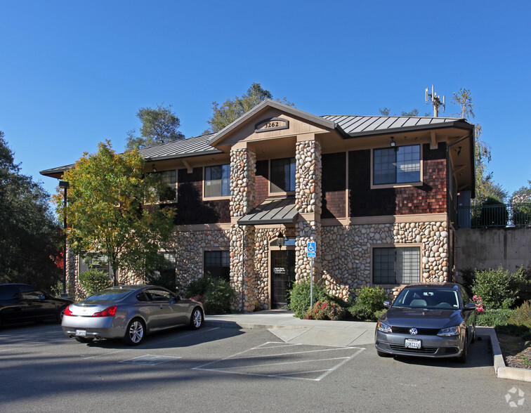 3262 Penryn Rd, Loomis, CA for lease - Primary Photo - Image 1 of 4