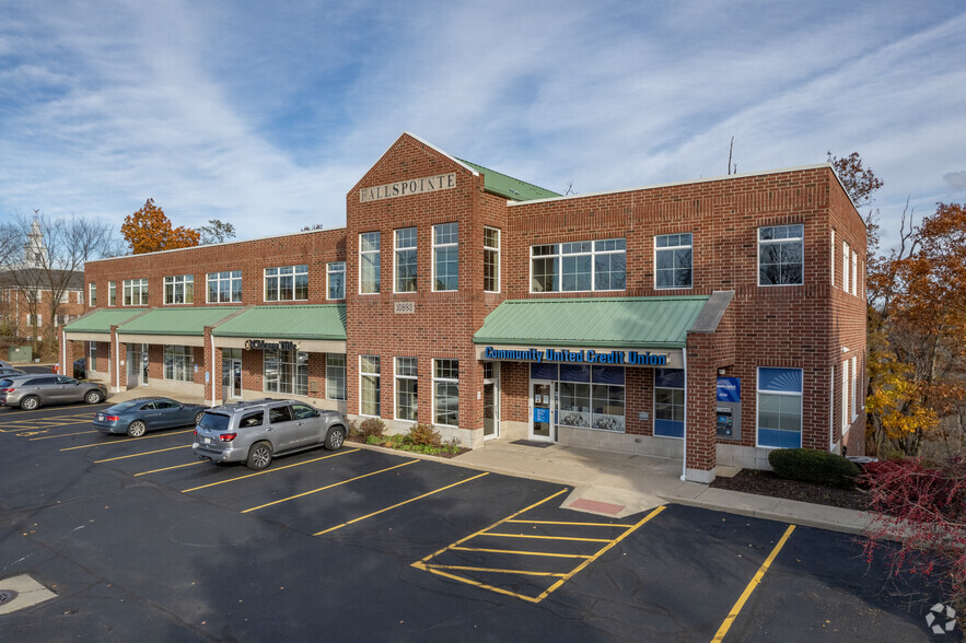 10883 Pearl Rd, Strongsville, OH for sale - Primary Photo - Image 1 of 1