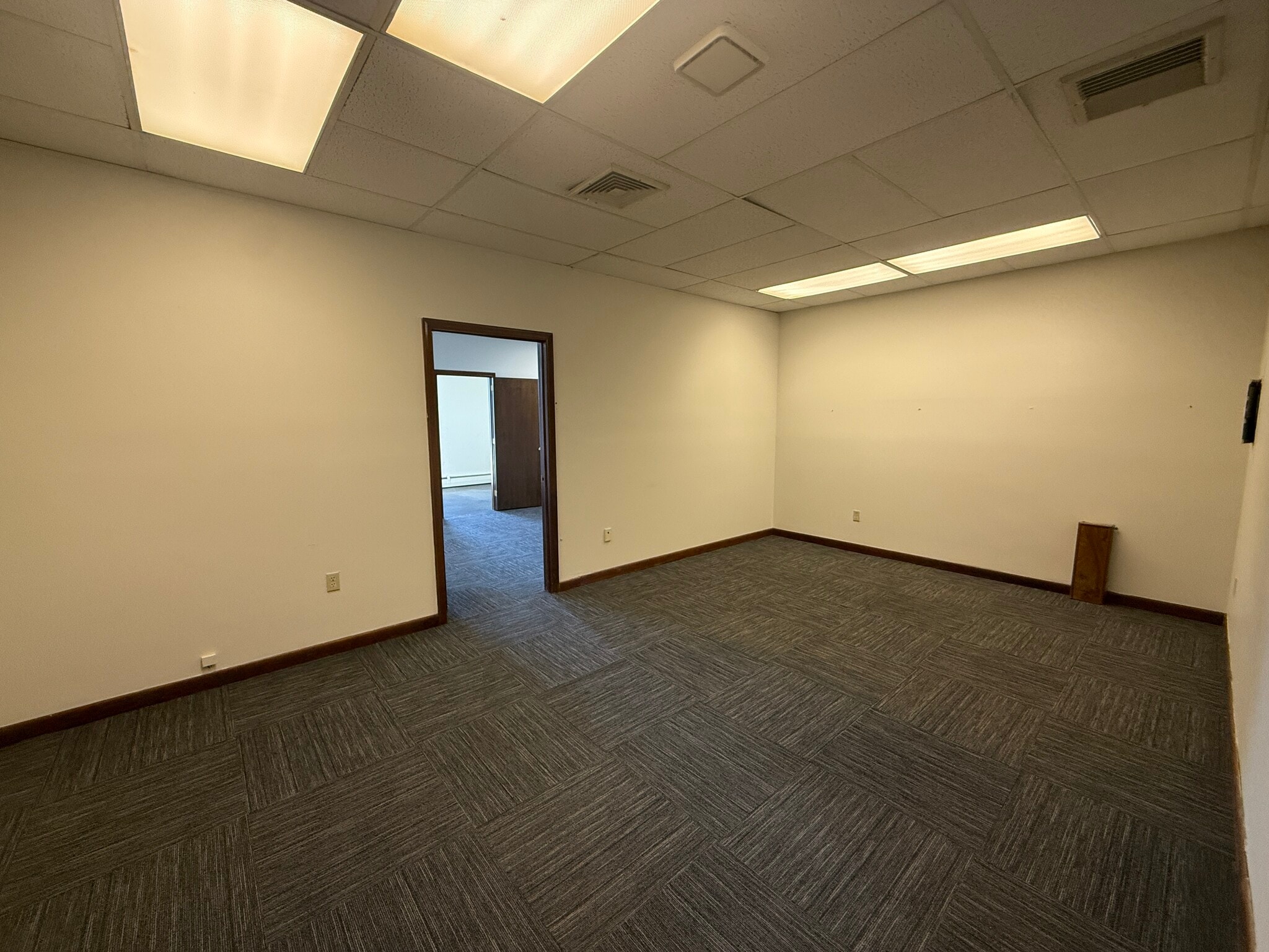 53 New Britain Ave, Rocky Hill, CT for lease Interior Photo- Image 1 of 7
