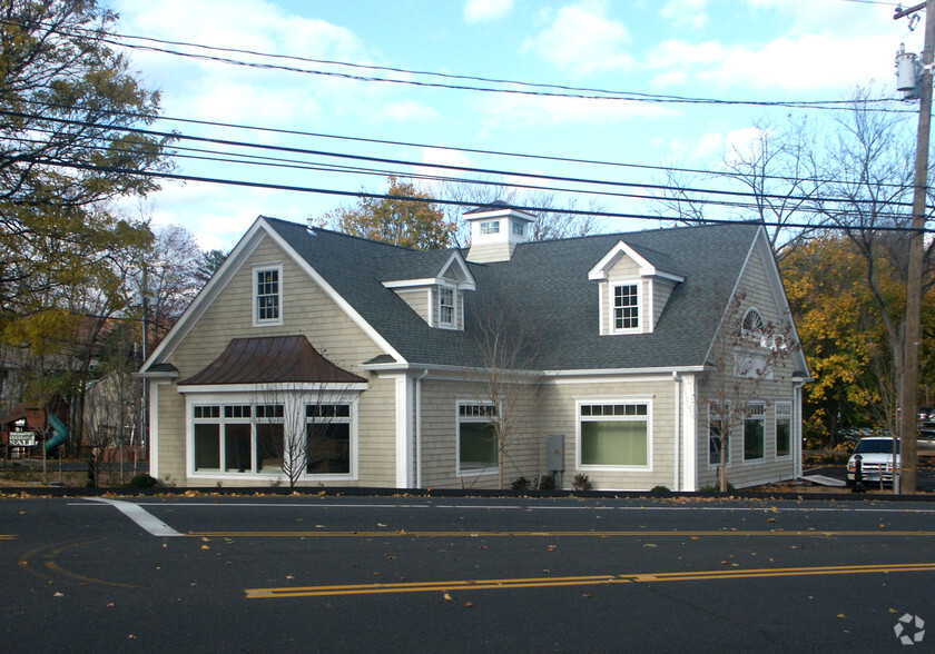 188 Post Rd W, Westport, CT for lease - Building Photo - Image 2 of 6