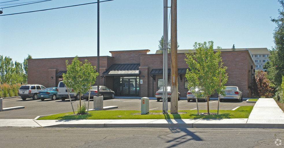 25 W Cataldo Ave, Spokane, WA for lease - Primary Photo - Image 1 of 4