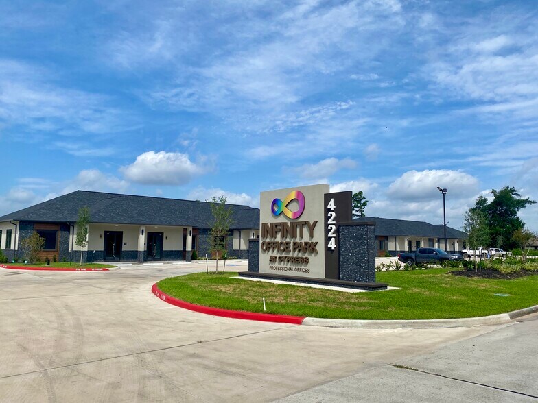 4224 Cypress Creek Pky, Houston, TX for sale - Building Photo - Image 3 of 15