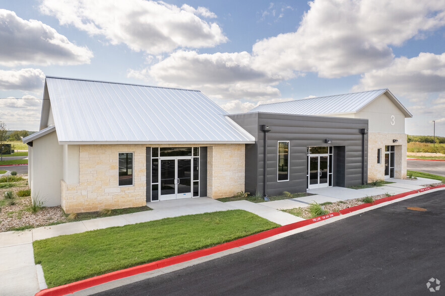 120 Riverwalk Dr, San Marcos, TX for lease - Building Photo - Image 1 of 8