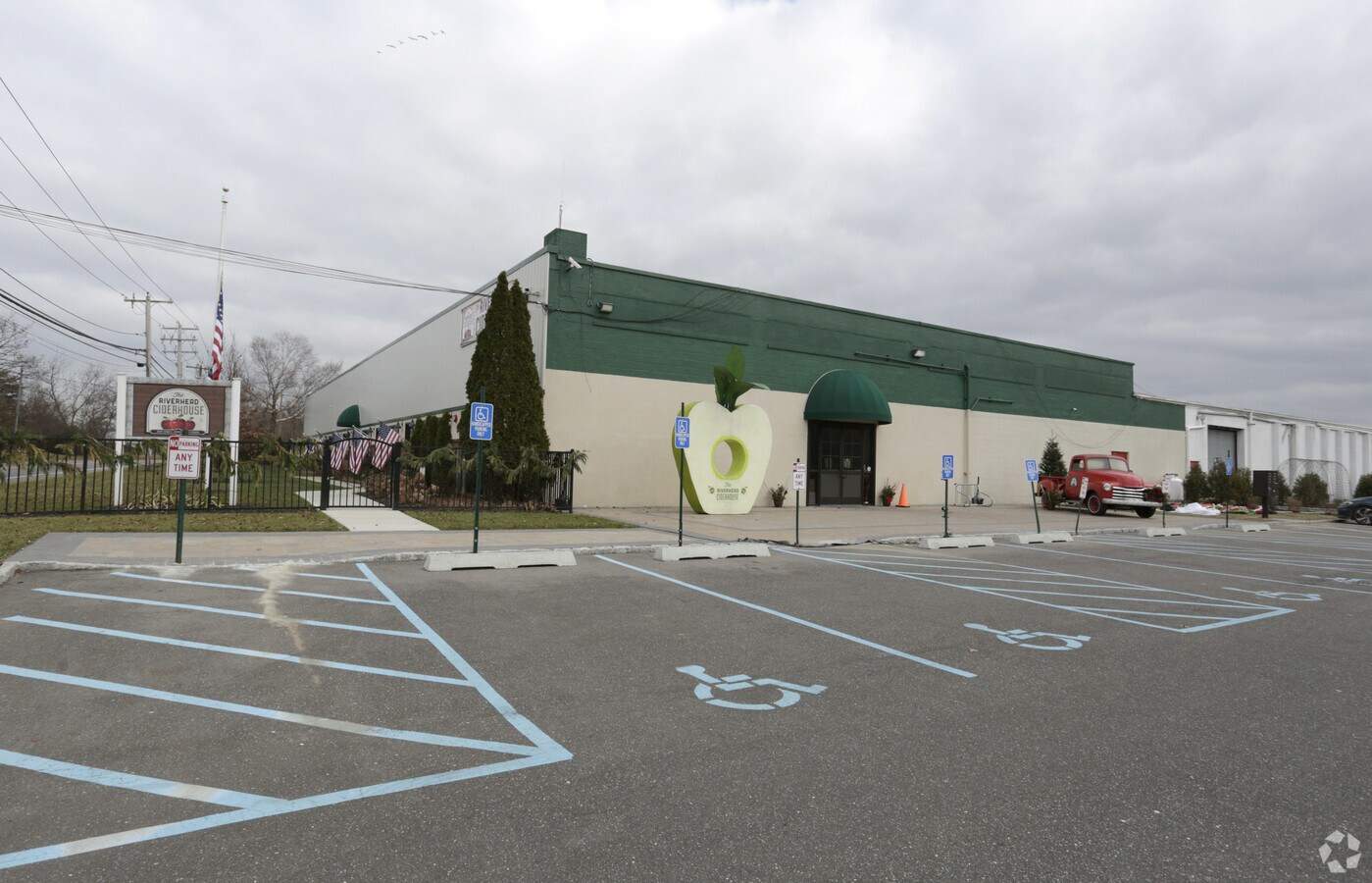 2711 Sound Ave, Calverton, NY 11933 Industrial for Sale