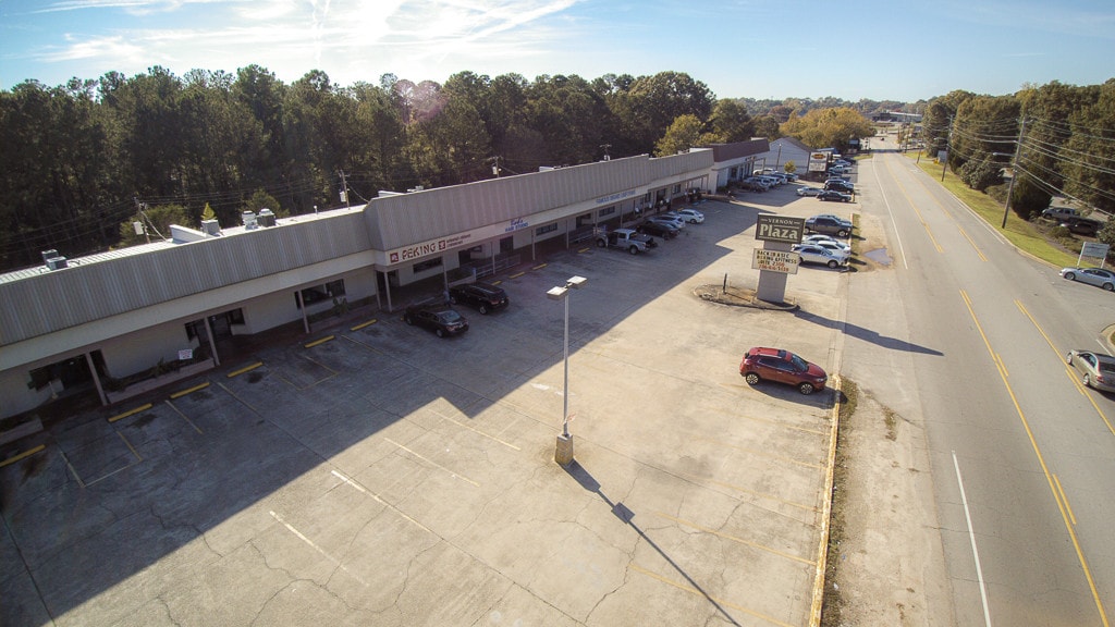 1605 Vernon St, Lagrange, GA 30240 Vernon Road Plaza Shopping Center