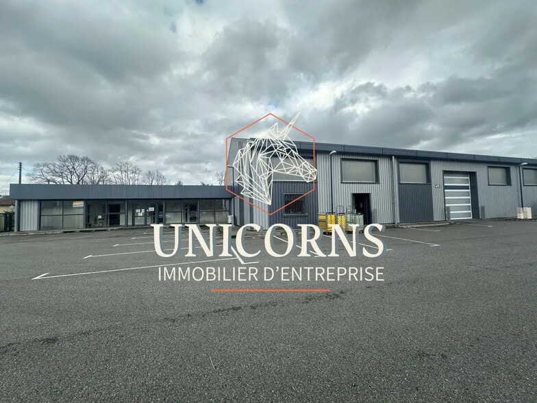 Industrial in Toulouse for lease - Building Photo - Image 1 of 5