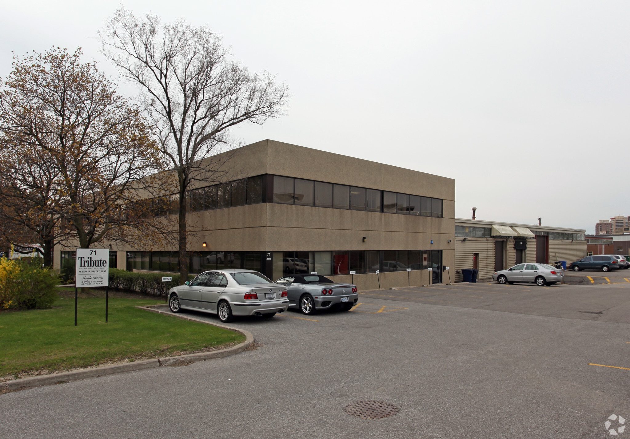 71 Barber Greene Rd, Toronto, ON for sale Primary Photo- Image 1 of 1