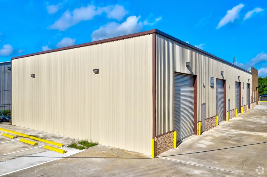 1631 Highway 6 S, Houston, TX for sale - Building Photo - Image 3 of 52