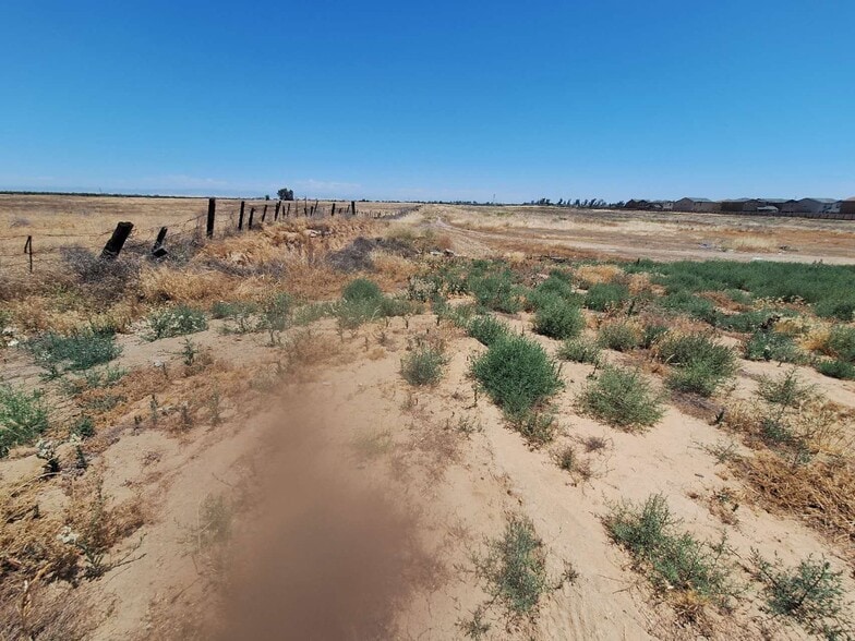 1250 W Cardella Rd, Merced, CA for sale - Building Photo - Image 1 of 1