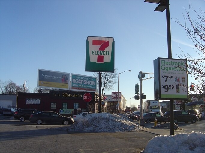 409 Park Ave, Worcester, MA 01610