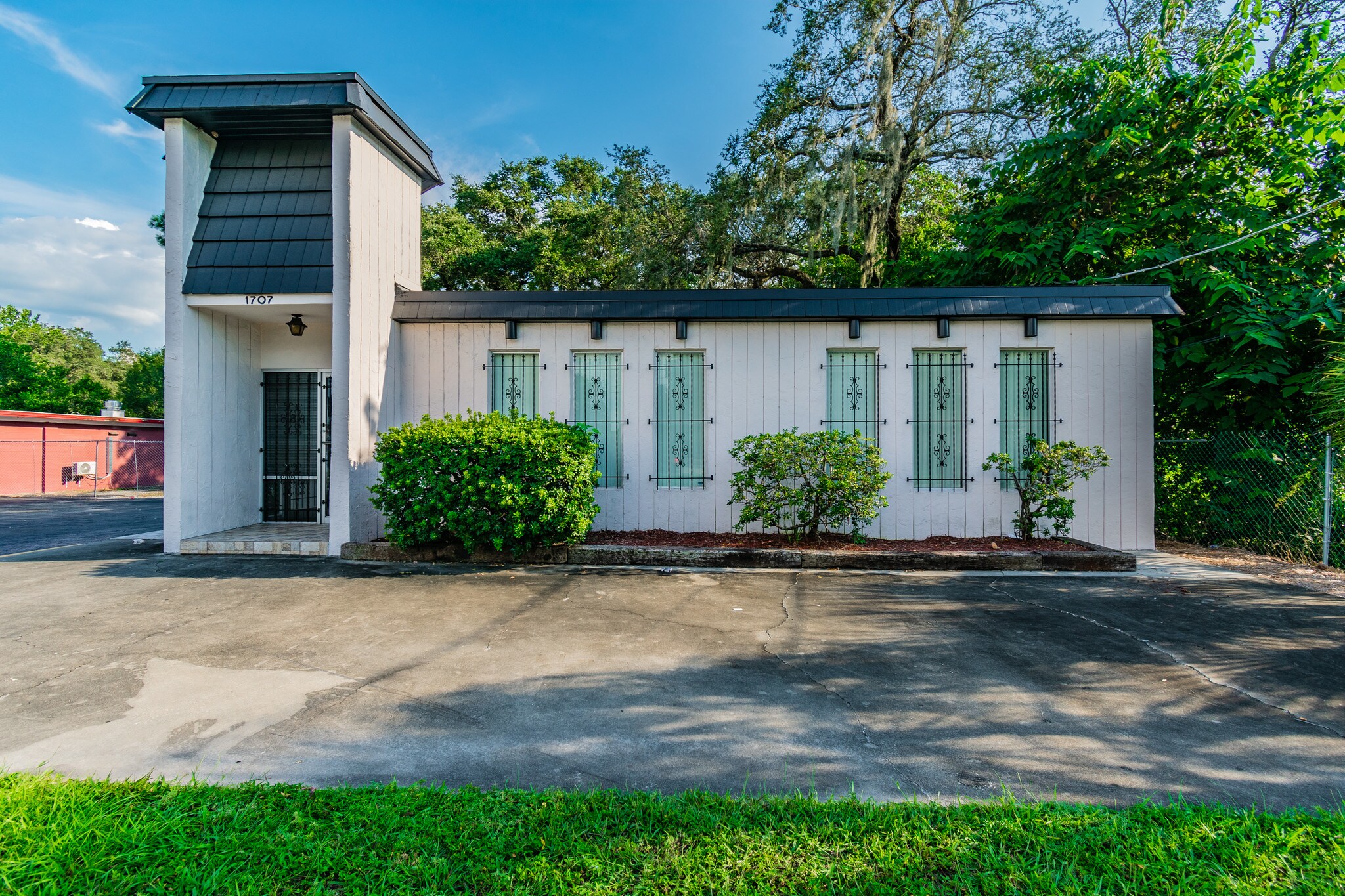 1707 E Bearss Ave, Tampa, FL for sale Primary Photo- Image 1 of 1
