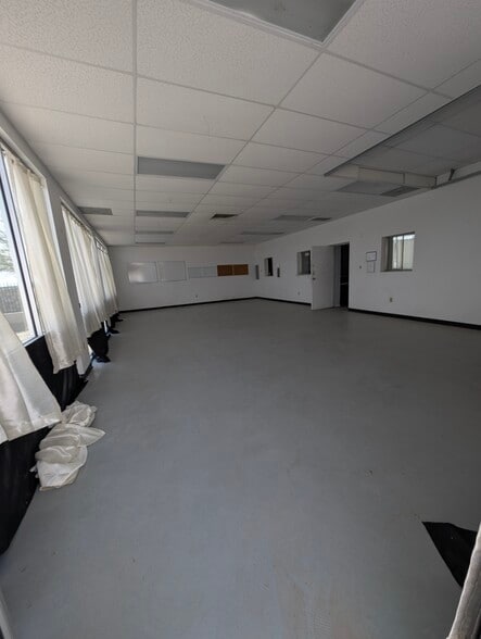 11101 Dyer St, El Paso, TX for lease - Interior Photo - Image 3 of 17