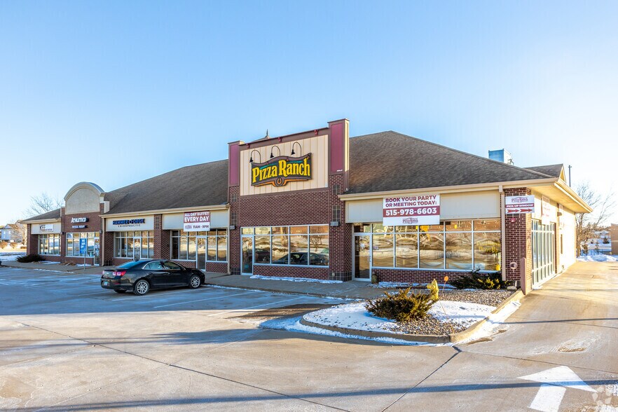 450-475 SE University Ave, Waukee, IA for sale - Primary Photo - Image 1 of 1