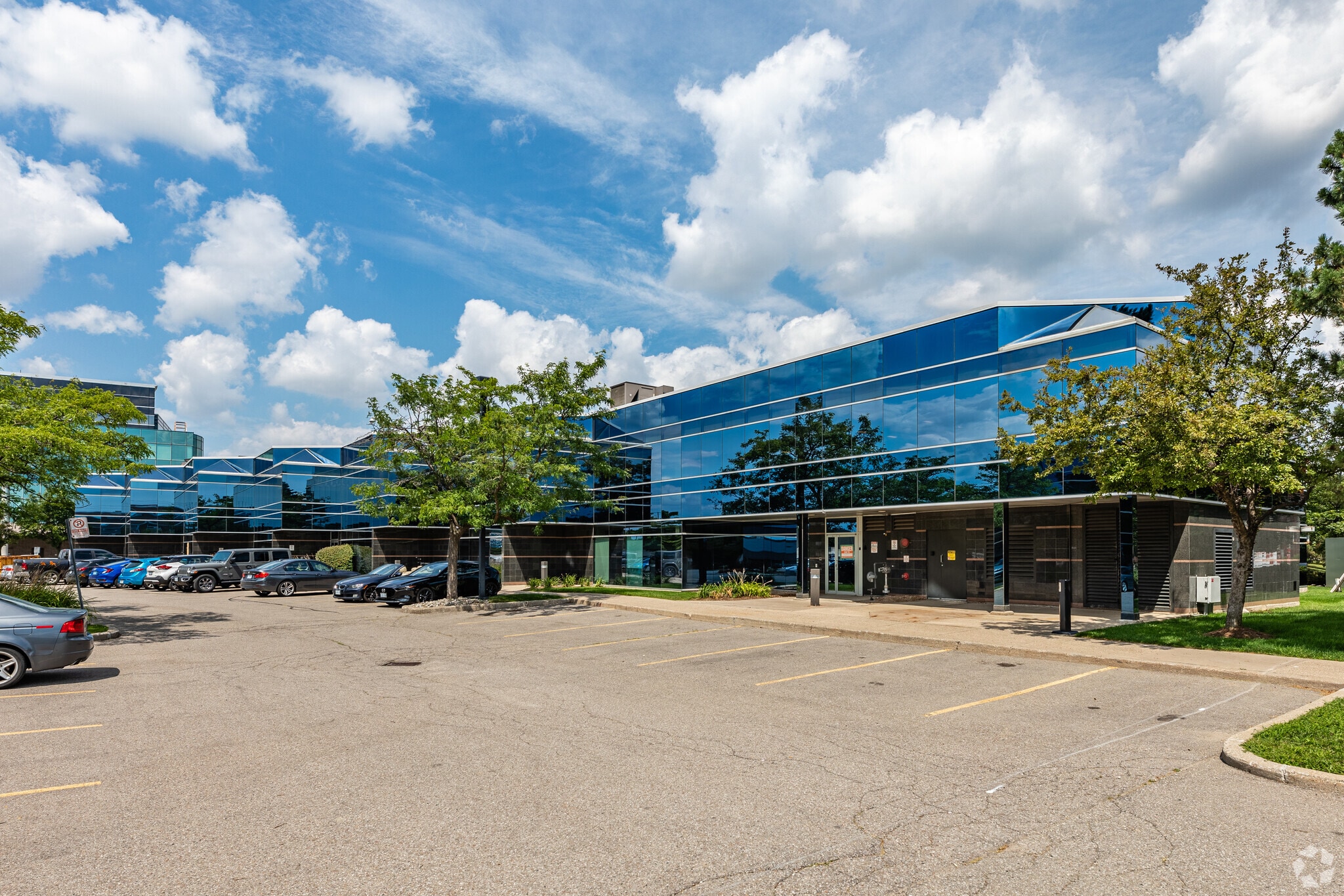 5090 Orbitor Dr, Mississauga, ON for sale Primary Photo- Image 1 of 1