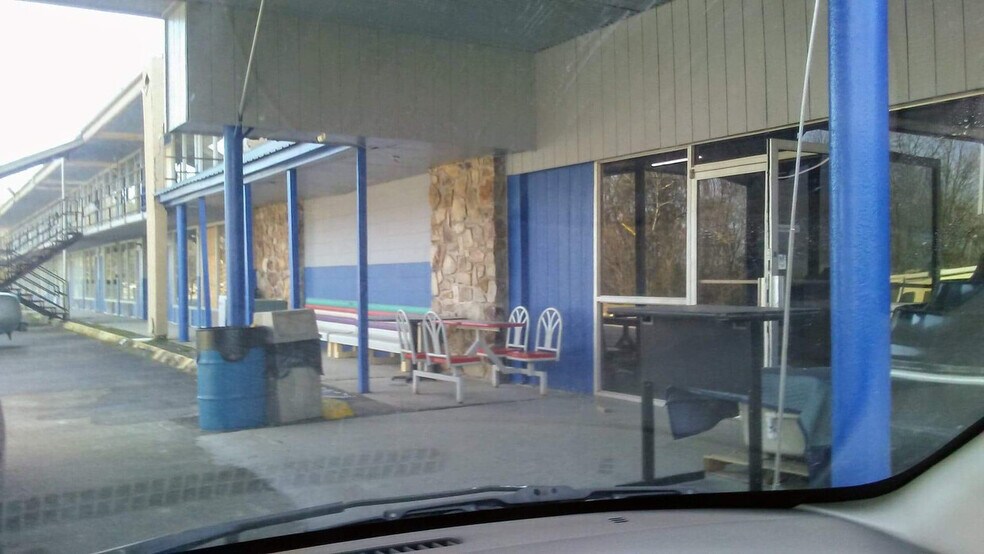 1148 Phillips Rd, White Pine, TN 37890 Diamond Complex Flea Market