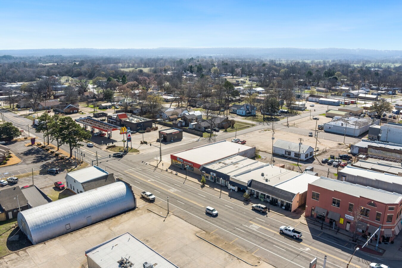 70 E Main St, Booneville, AR 72927