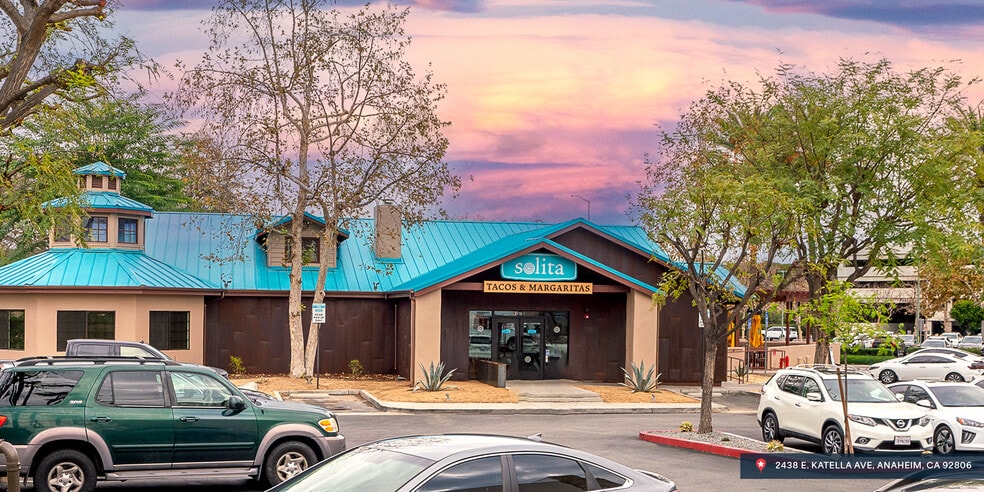 2438 E Katella Ave, Anaheim, CA for lease - Building Photo - Image 1 of 7