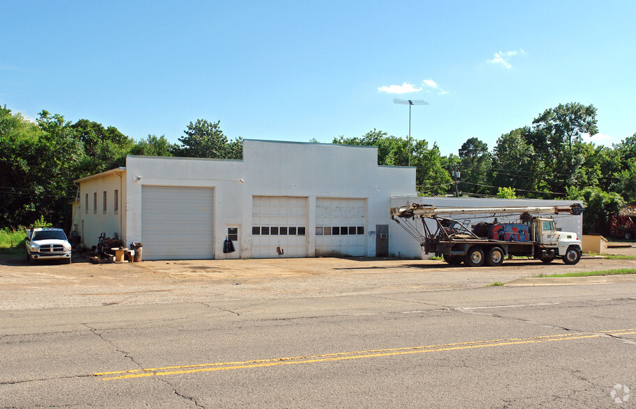 1501 W Main St, Henryetta, OK for sale - Primary Photo - Image 1 of 1