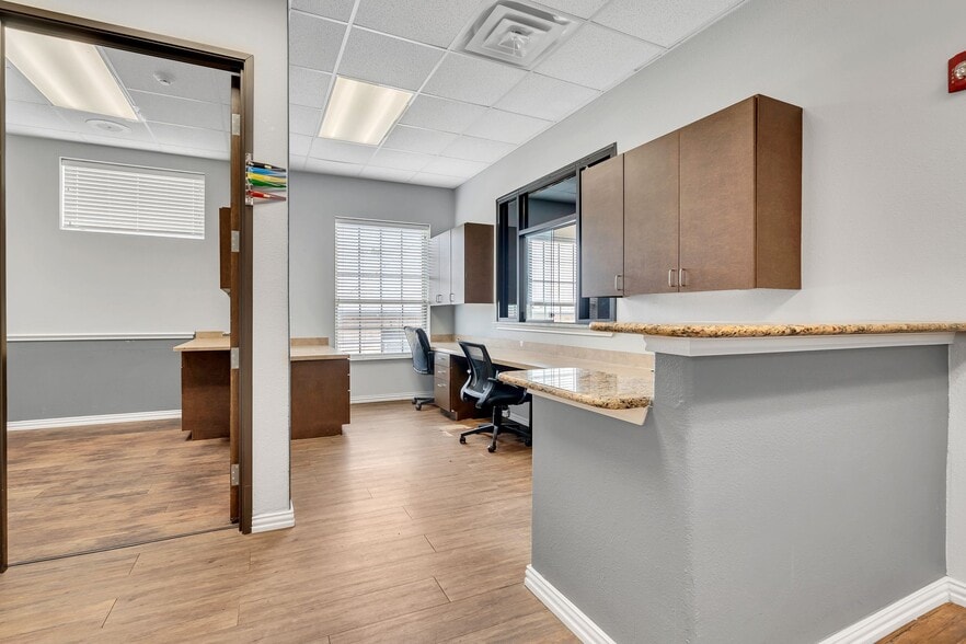 2321 Olympia Dr, Flower Mound, TX for sale - Building Photo - Image 2 of 5