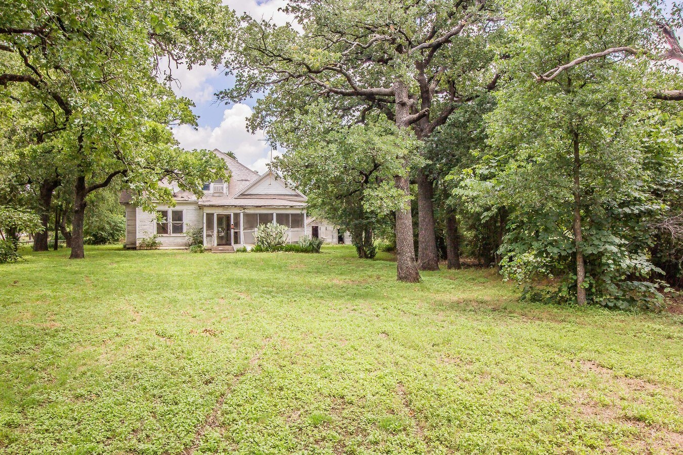 4369 Rendon Rd, Fort Worth, TX 76140