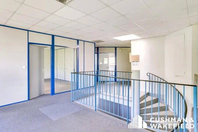 Location Local d'activités 510 m²