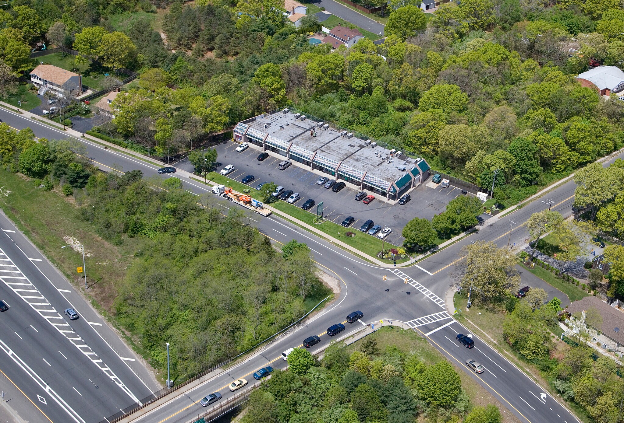 1100 Waverly Ave, Holtsville, NY 11742 Waverly Plaza