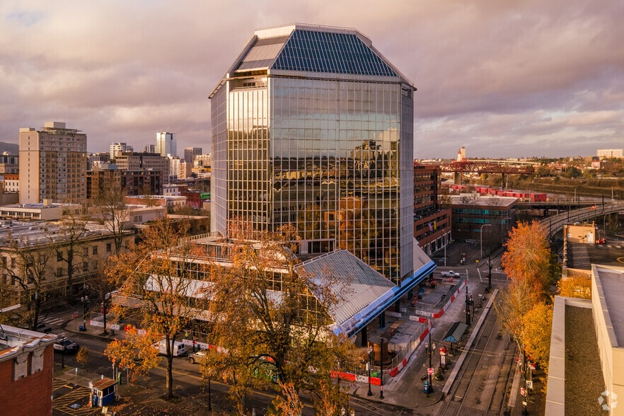 220 NW 2nd Ave, Portland, OR for lease - Building Photo - Image 2 of 24