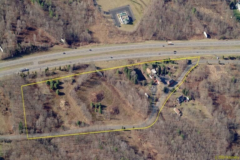 111 Weld Rd, Middletown, NY for sale Primary Photo- Image 1 of 1