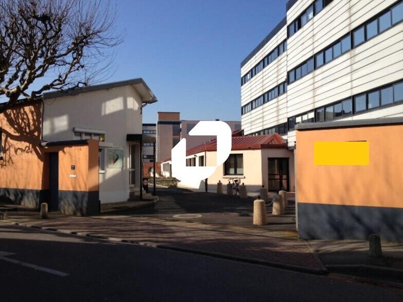 7 Rue Roland Martin, Champigny-sur-Marne for lease - Building Photo - Image 3 of 10