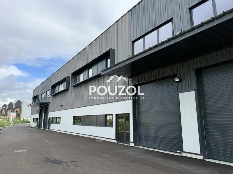 9 Rue Des Ronzieres, Clermont-Ferrand for lease Building Photo- Image 1 of 13