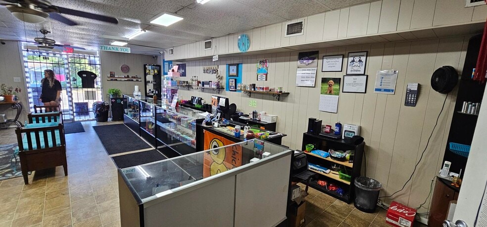 4209 Broadway Ave, Haltom City, TX for sale - Building Photo - Image 3 of 11