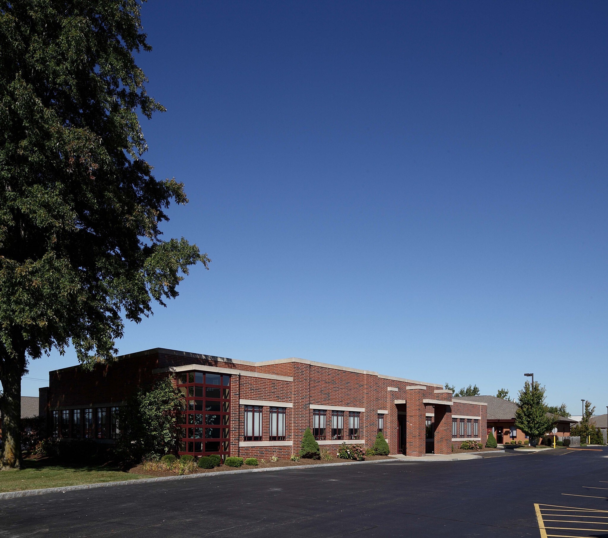 2562 Walden Ave, Buffalo, NY 14225 Walden Commons Professional Park