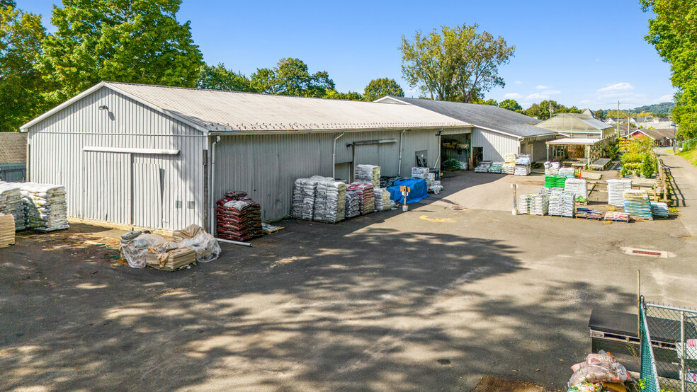 74 South St, Bethel, CT for sale - Building Photo - Image 3 of 6