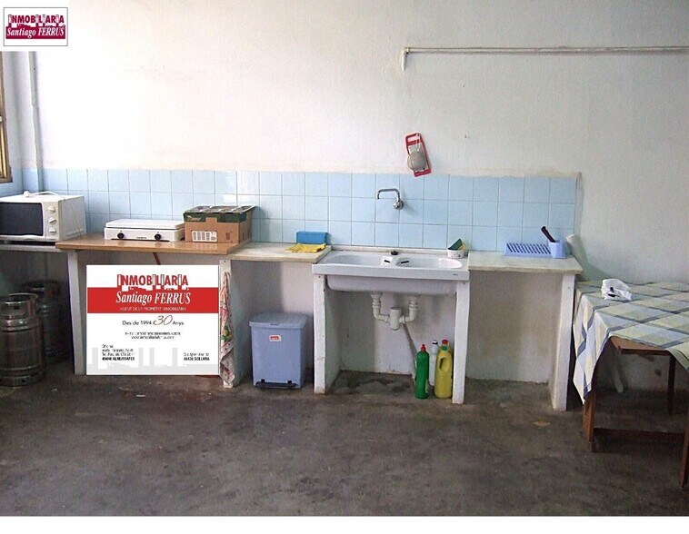 Retail in Benifaió, Valencia for sale - Building Photo - Image 3 of 5