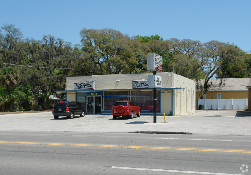 4625 N Nebraska Ave, Tampa, FL for lease - Primary Photo - Image 1 of 4