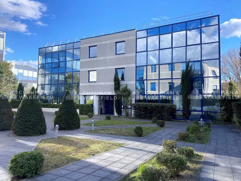 1 Rue Mahatma Gandhi, Aix-en-Provence for lease - Building Photo - Image 1 of 5