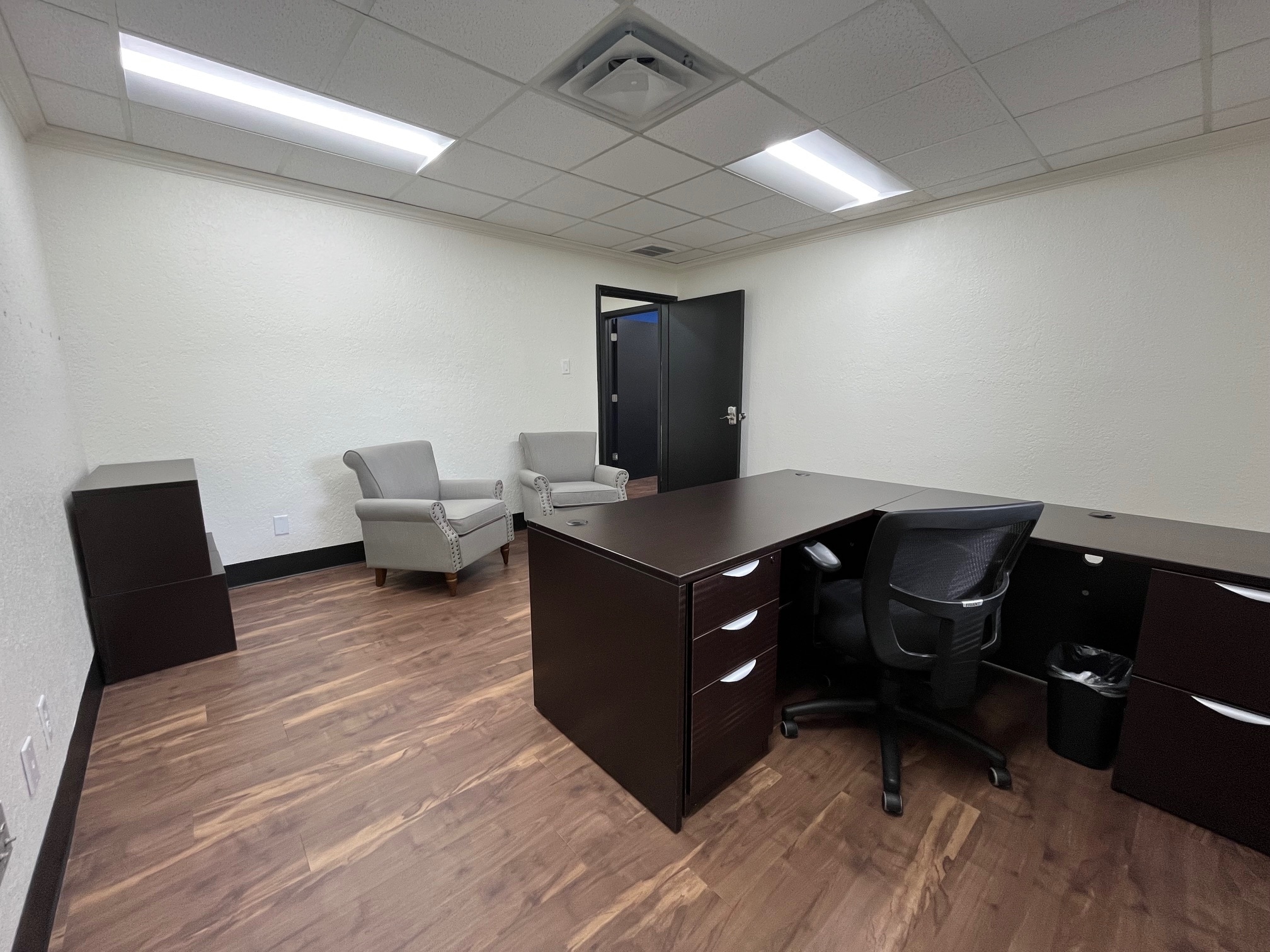 5711 Northwest Pky, San Antonio, TX for lease Interior Photo- Image 1 of 9