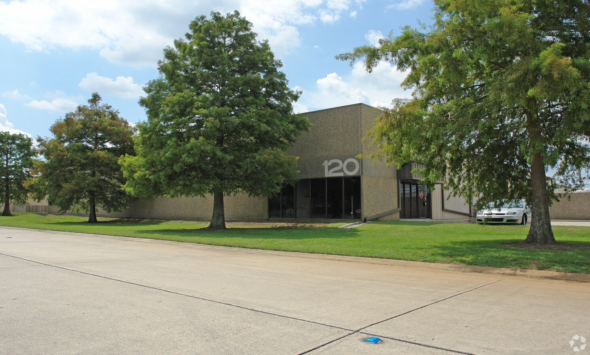 120 Pintail St, Saint Rose, LA for sale Primary Photo- Image 1 of 1