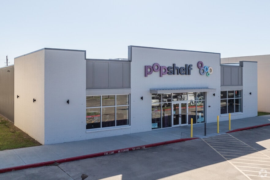 230 N Bypass 35, Alvin, TX for sale - Building Photo - Image 2 of 6