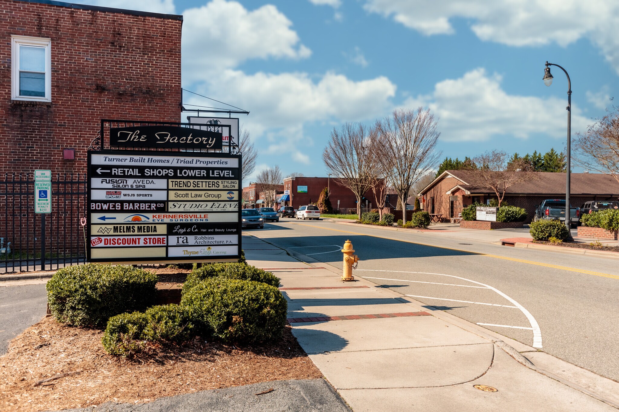 210 N Main St, Kernersville, NC 27284 Great Investment Opportunity at