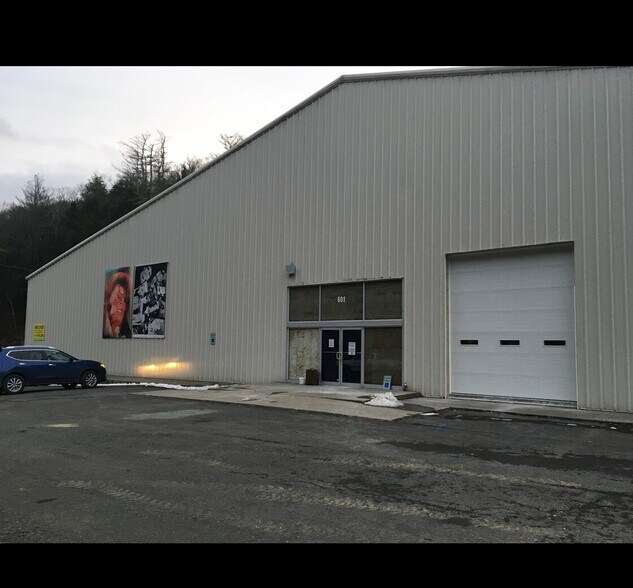 601 State Route 28, Kingston, NY for lease - Building Photo - Image 2 of 13