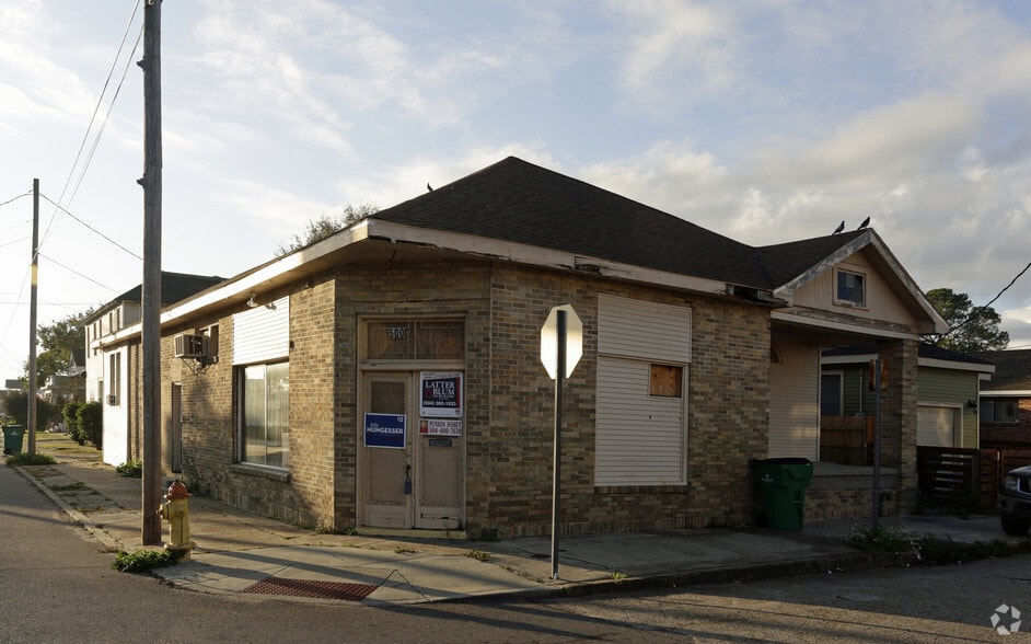 500 9th St, Gretna, LA 70053