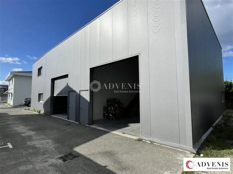 Flex in Eysines for lease Building Photo- Image 1 of 6