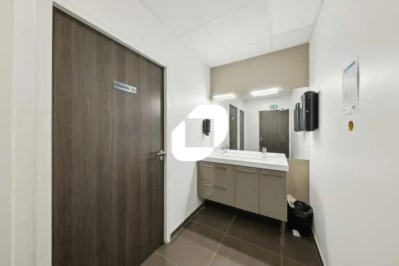 Office in Castelnau-le-Lez for lease - Interior Photo - Image 3 of 11