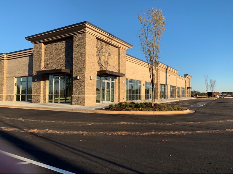 3000 Celebration Blvd, Suwanee, GA for sale - Building Photo - Image 1 of 1