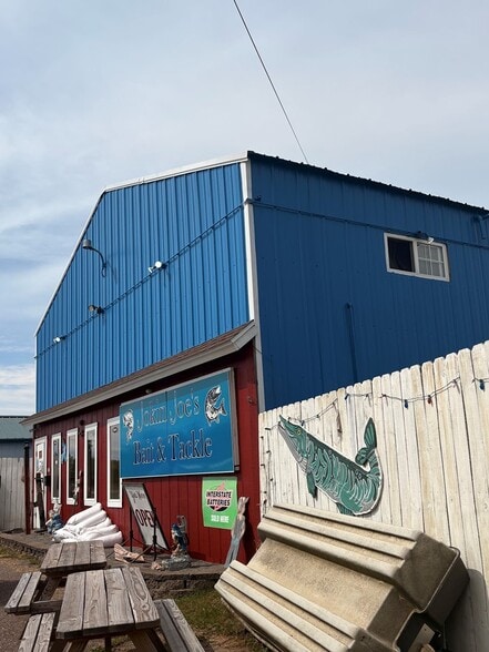 1000 W Main St, Merrill, WI for sale - Building Photo - Image 1 of 10