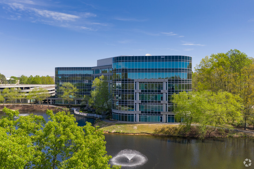 300 Arboretum Pl, Richmond, VA for lease - Building Photo - Image 1 of 24