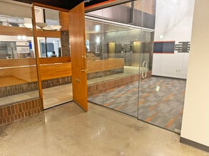 280 N Old Woodward Ave, Birmingham, MI for lease Interior Photo- Image 1 of 8