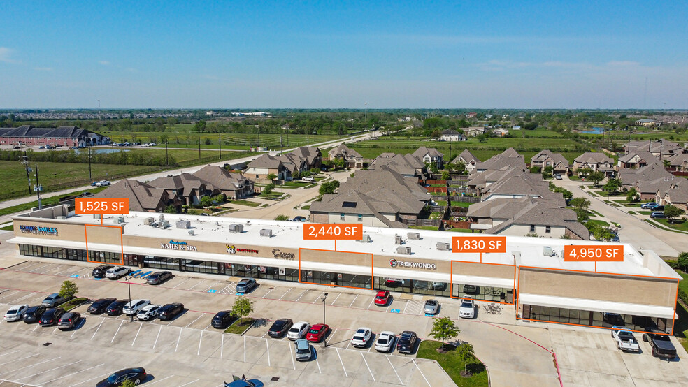 3695 Kirby Dr, Pearland, TX for lease - Building Photo - Image 3 of 3