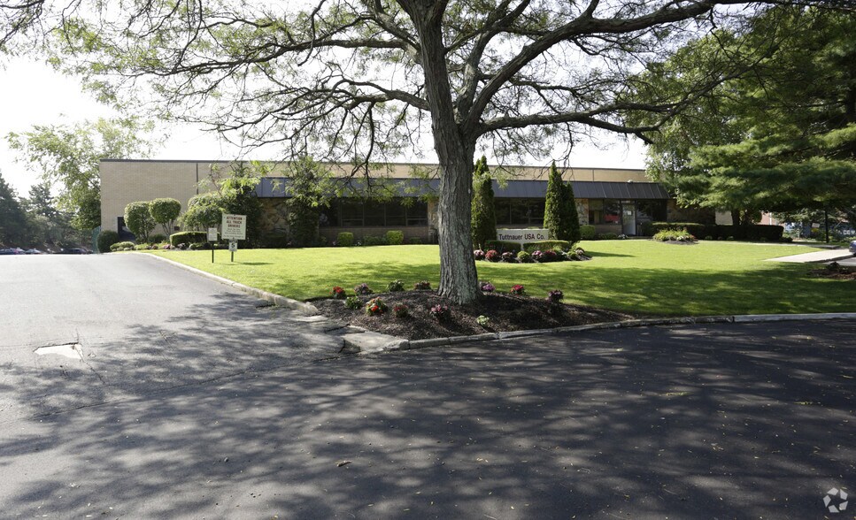 25 Power Dr, Hauppauge, NY for sale - Building Photo - Image 1 of 1